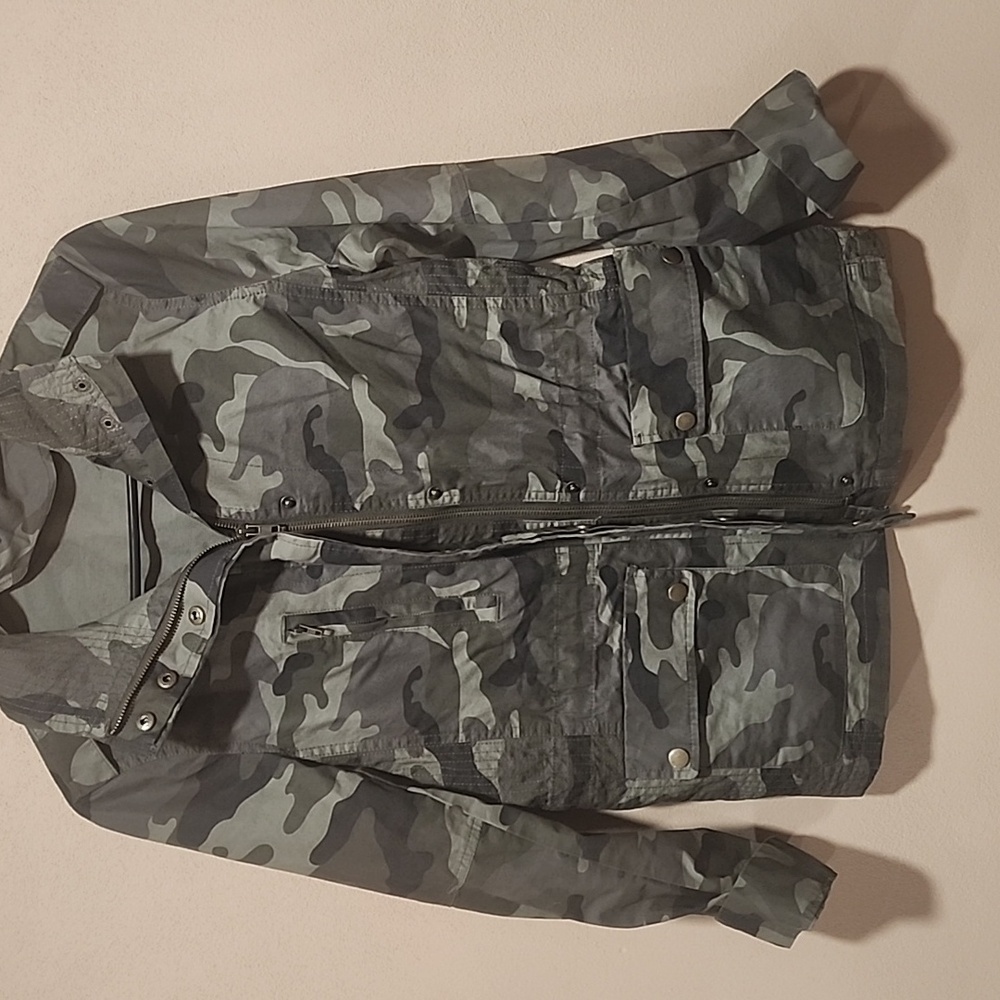 Camo Jacket - Picture 4 of 4